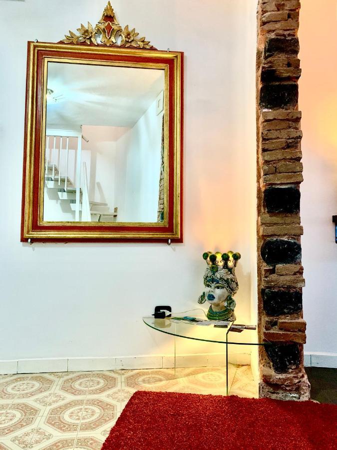 Suite Bellini Apartment คาตาเนีย ภายนอก รูปภาพ