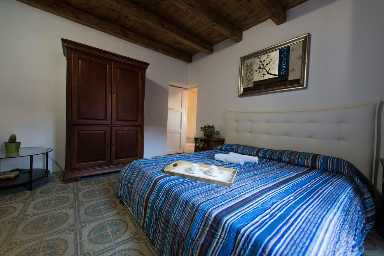 Suite Bellini Apartment คาตาเนีย ภายนอก รูปภาพ